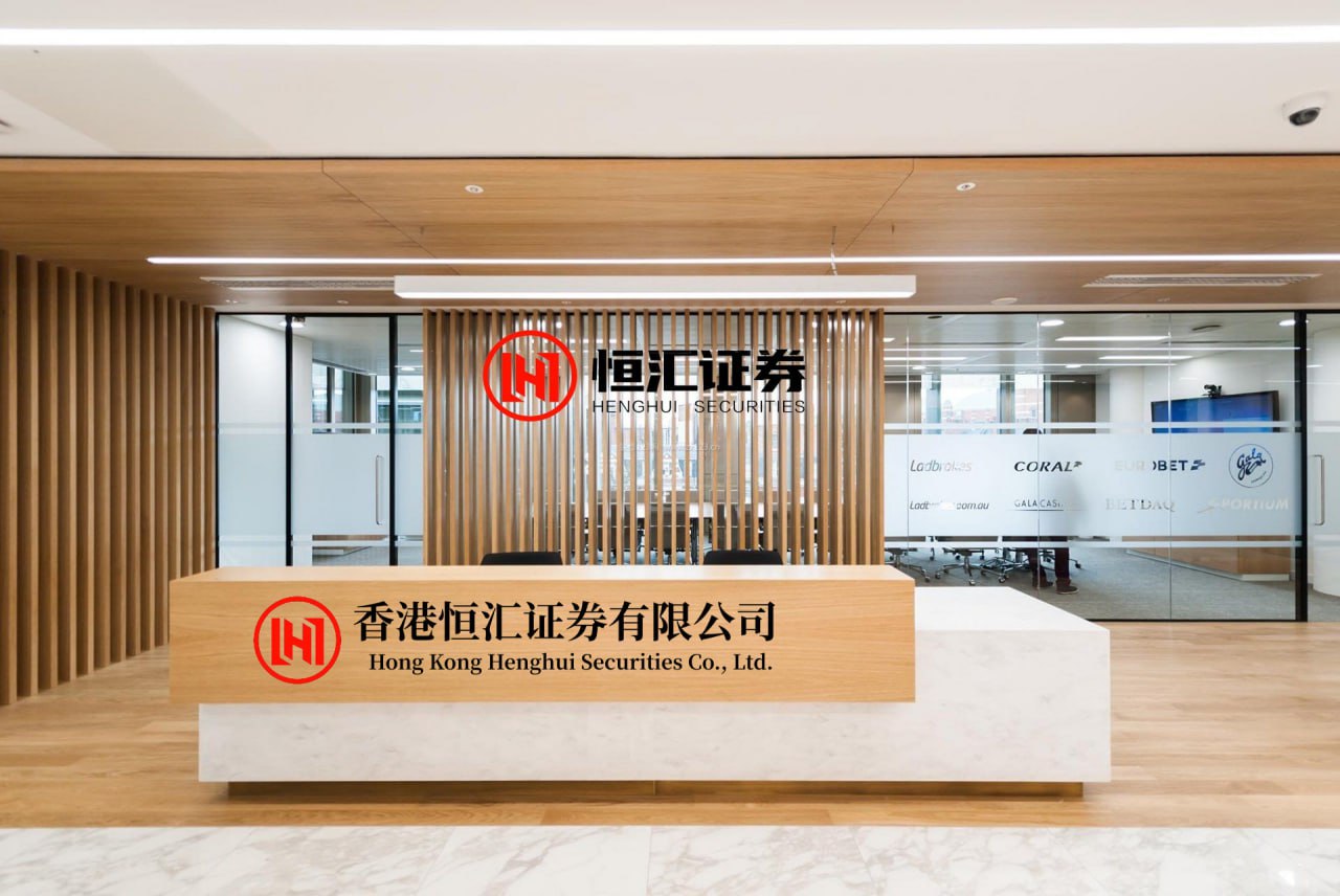 宏发证券 “沪”系列普惠保险再添一员，三年滚动保本的商业养老金“沪养保”来了